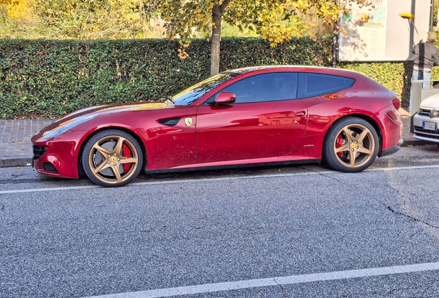 Ferrari FF