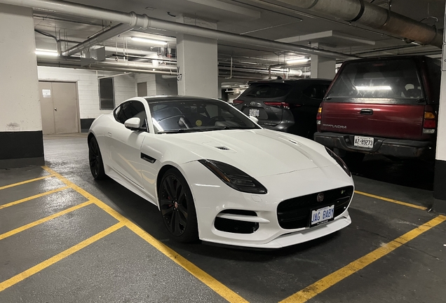 Jaguar F-TYPE R Coupé 2017