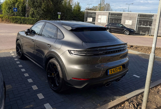 Porsche Cayenne Coupé Turbo E-Hybrid