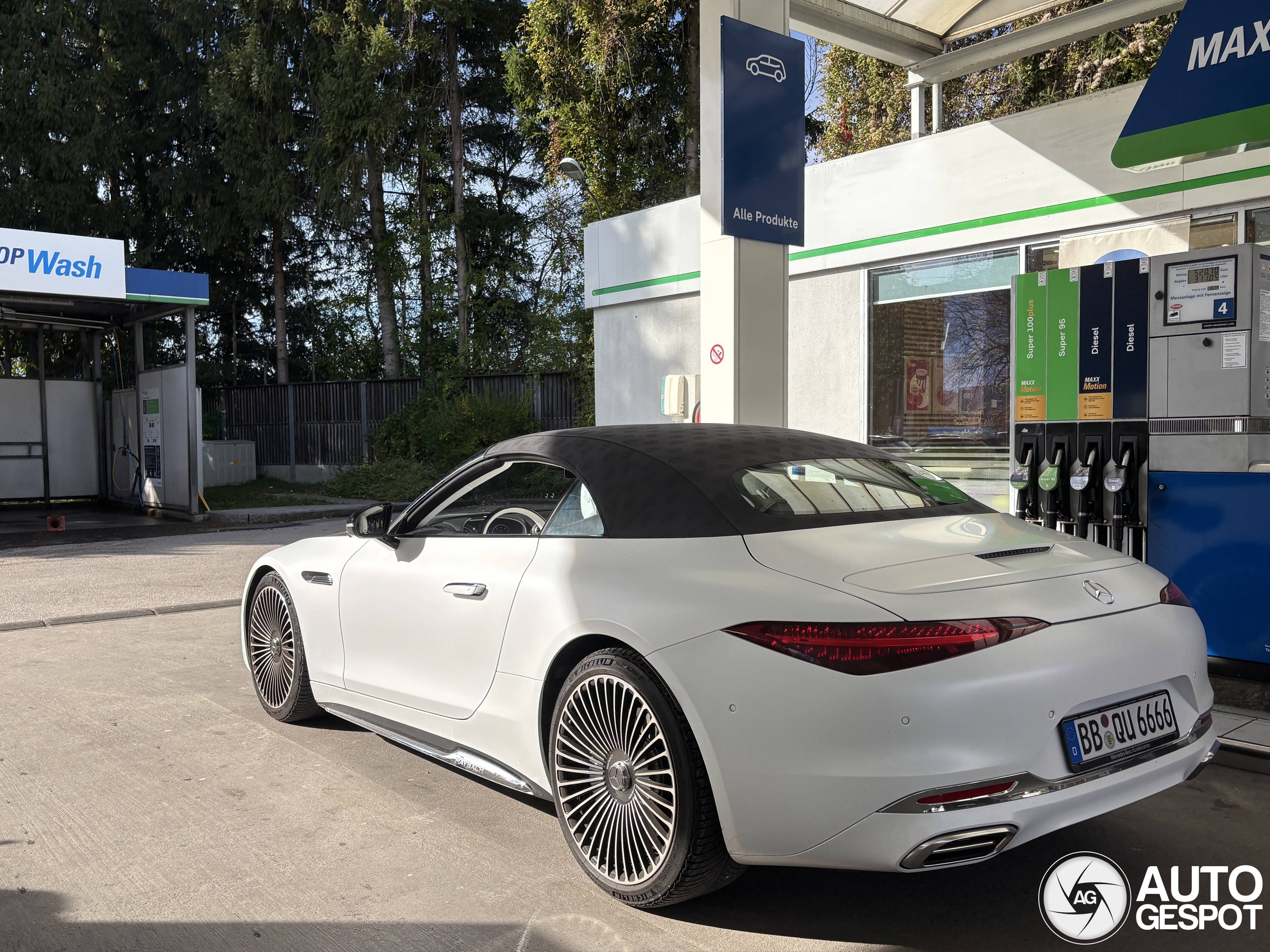 Mercedes-Maybach SL 680 Monogram Series