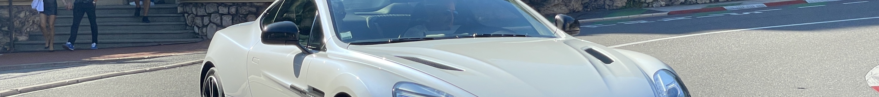 Aston Martin Vanquish 2013