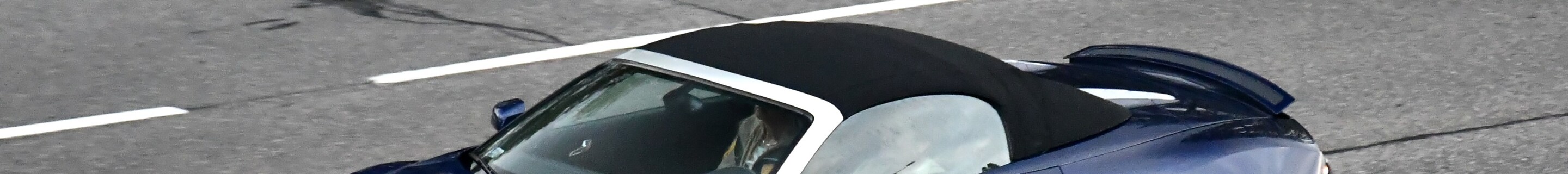 Audi R8 V10 Spyder 2013