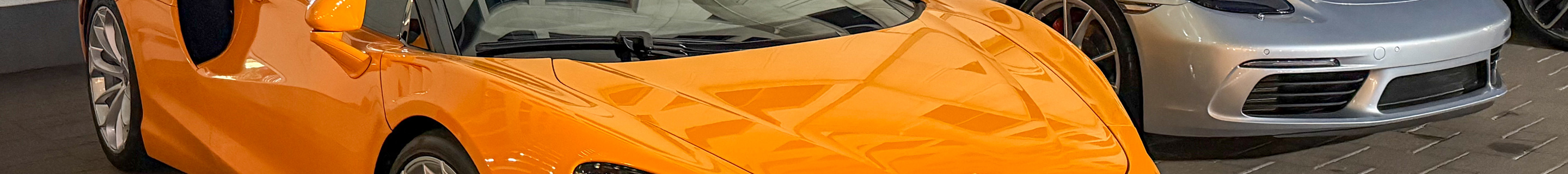 McLaren Artura Spider