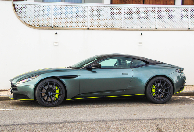 Aston Martin DB11 AMR Signature Edition
