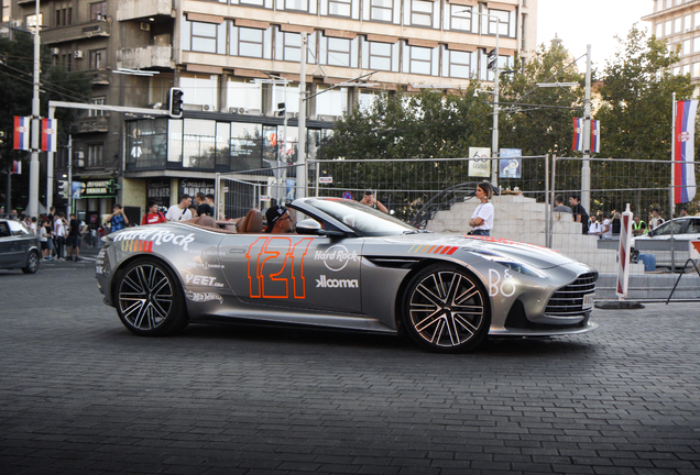 Aston Martin DB12 Volante