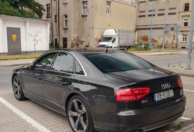Audi S8 D4
