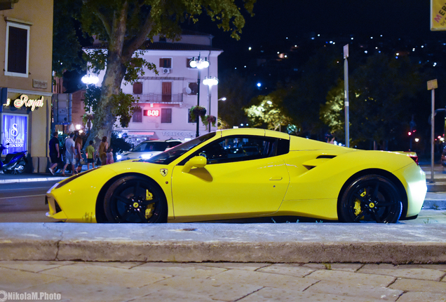 Ferrari 488 Spider