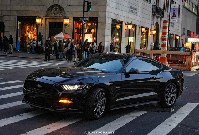 Ford Mustang GT 2015