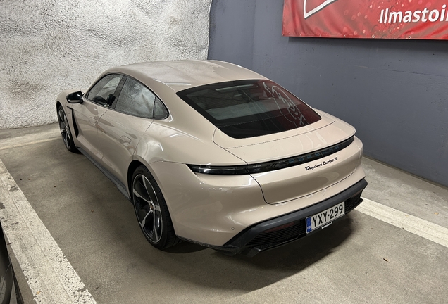 Porsche Taycan Turbo S