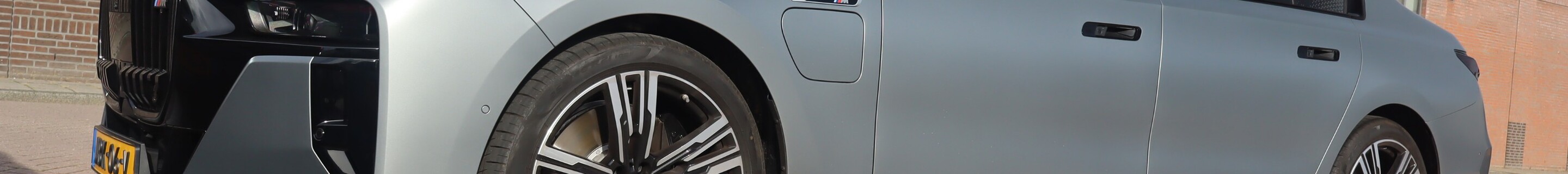 BMW M760e xDrive