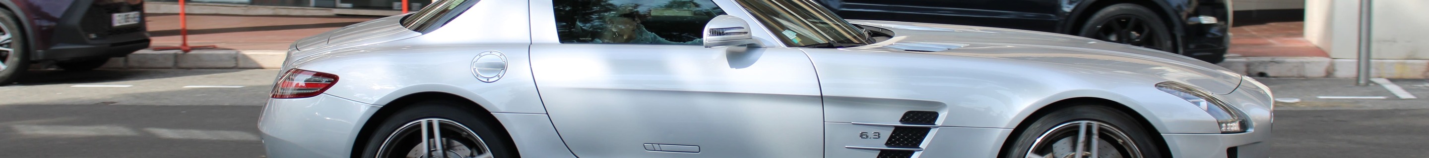 Mercedes-Benz SLS AMG