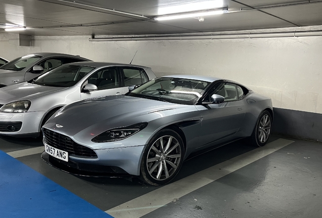 Aston Martin DB11 V8