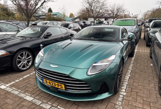 Aston Martin DB12