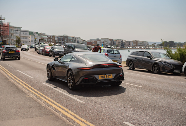 Aston Martin V8 Vantage 2018