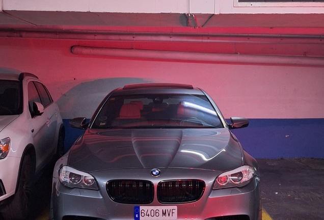 BMW M5 F10 2011