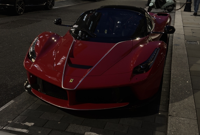 Ferrari LaFerrari Aperta
