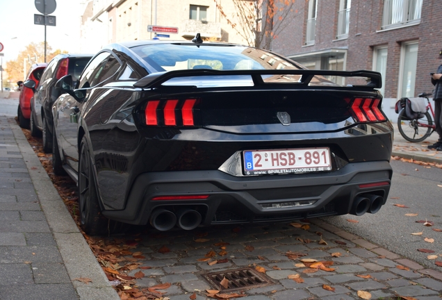 Ford Mustang Dark Horse 2024