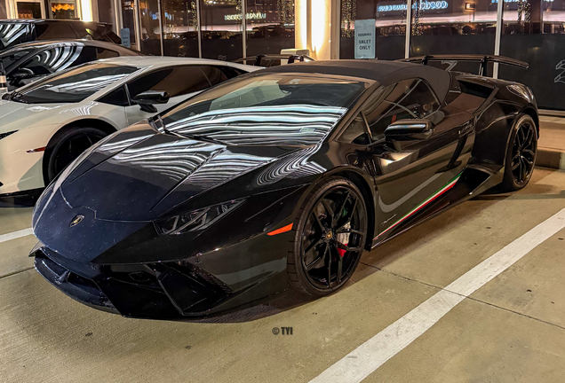 Lamborghini Huracán LP640-4 Performante Spyder