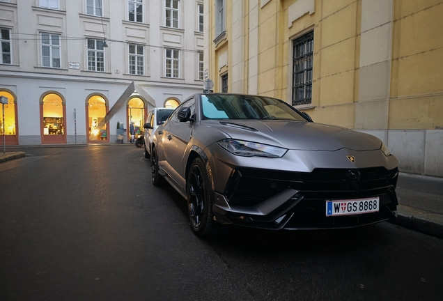 Lamborghini Urus Performante