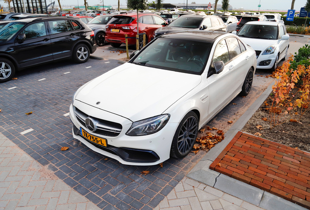 Mercedes-AMG C 63 S W205