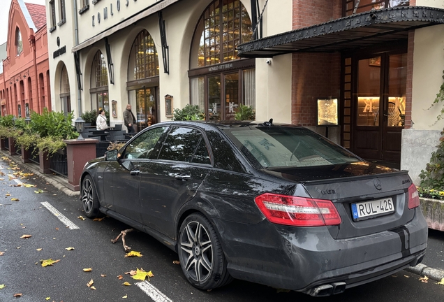 Mercedes-Benz E 63 AMG
