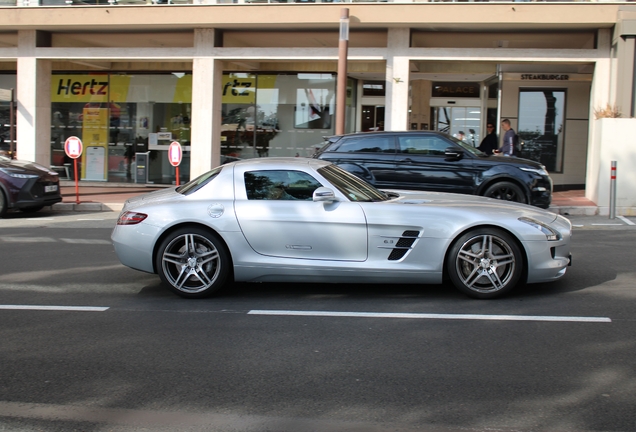 Mercedes-Benz SLS AMG