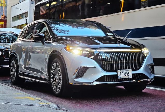 Mercedes-Maybach EQS 680 SUV