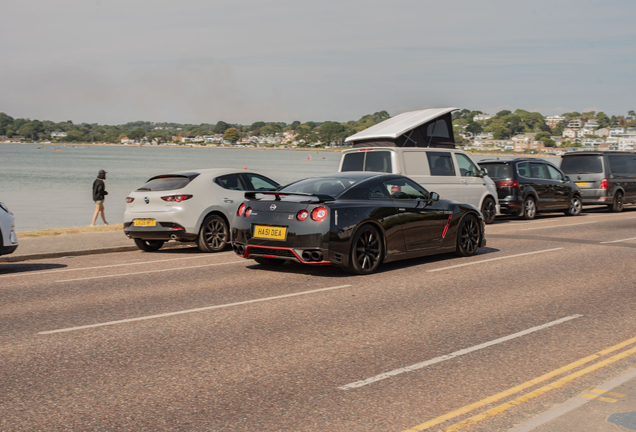 Nissan GT-R 2012