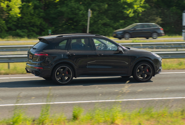 Porsche 958 Cayenne GTS MkII