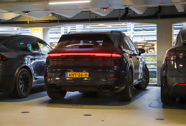 Porsche 9YA Cayenne Turbo E-Hybrid