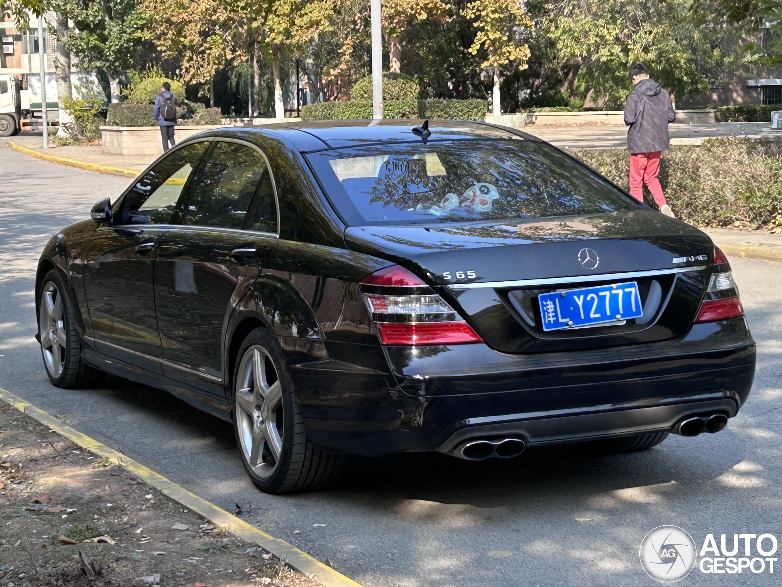 Mercedes-Benz S 65 AMG V221