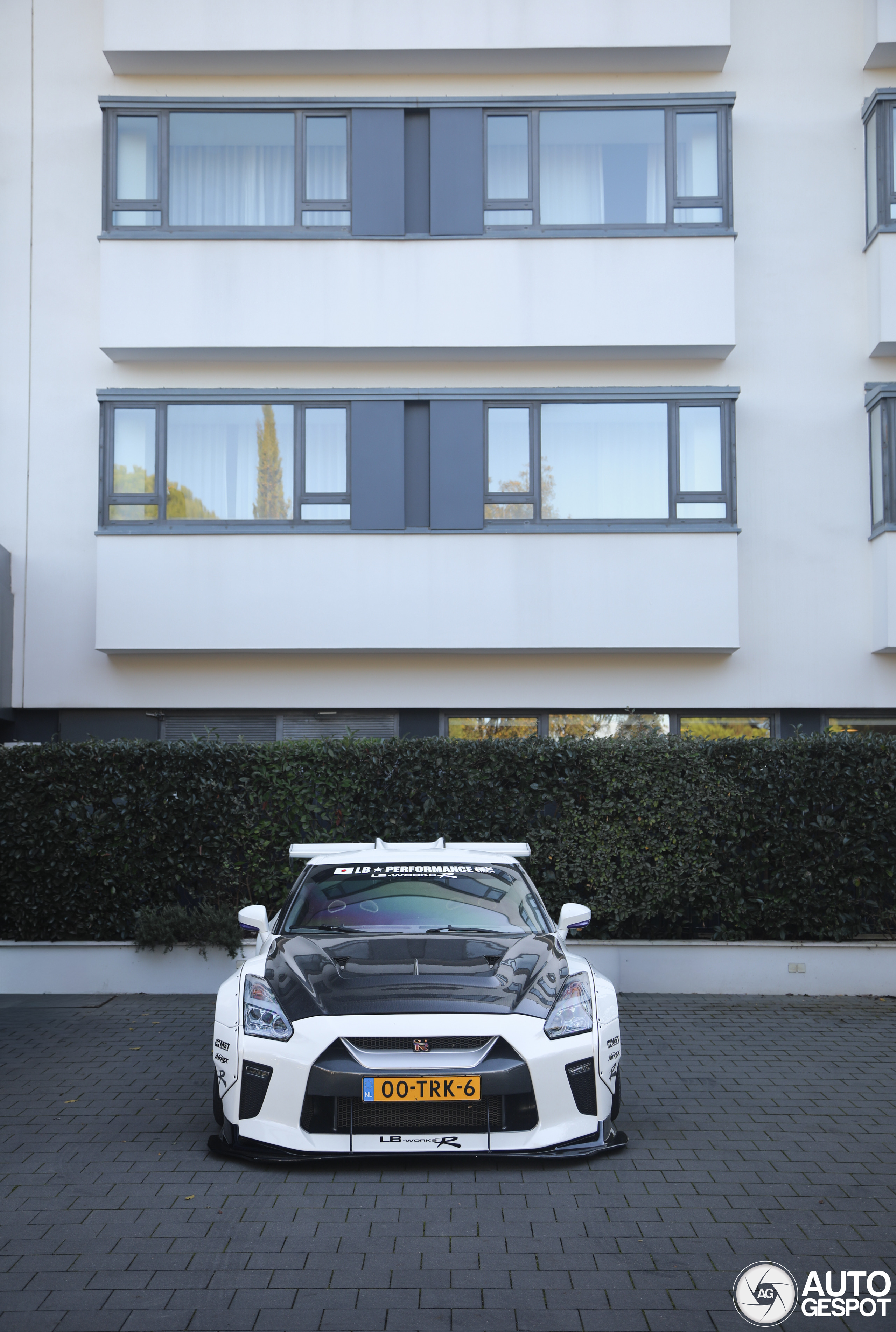 Nederlandse Nissan GT-R Liberty Walk Widebody gespot