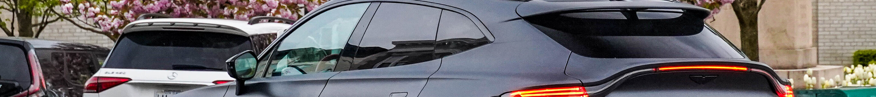 Aston Martin DBX