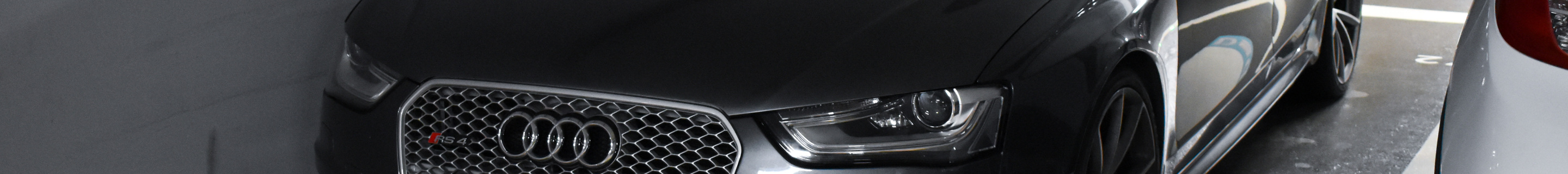 Audi RS4 Avant B8