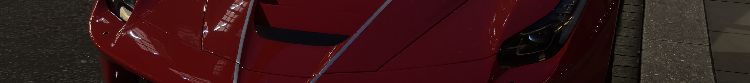 Ferrari LaFerrari Aperta