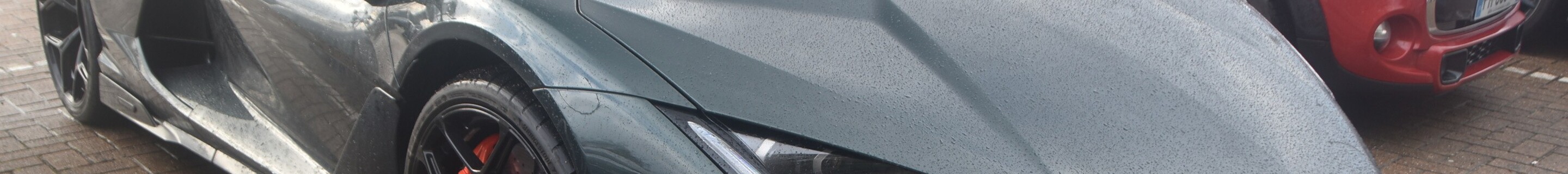 Lamborghini Revuelto