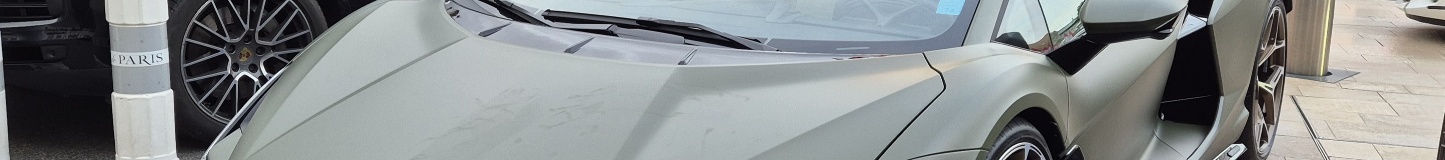 Lamborghini Revuelto