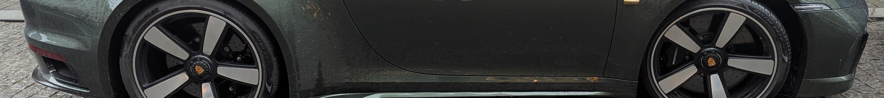 Porsche 992 Sport Classic