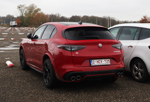 Alfa Romeo Stelvio Quadrifoglio 2023