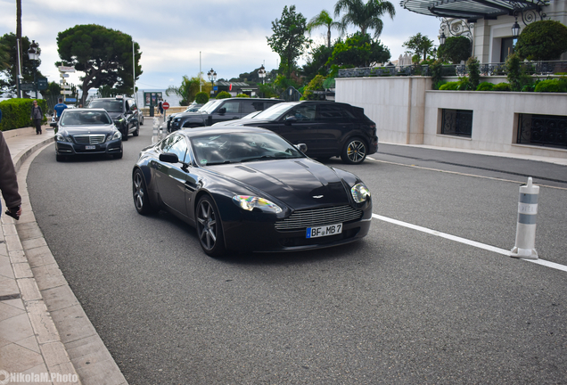 Aston Martin V8 Vantage
