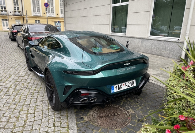 Aston Martin Vantage 2024