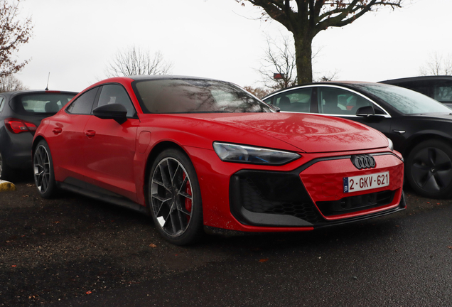 Audi RS E-Tron GT 2025