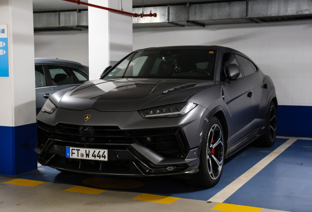 Lamborghini Urus Performante
