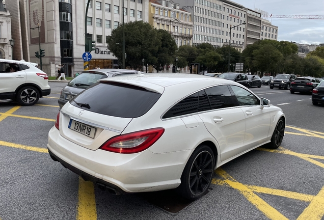 Mercedes-Benz CLS 63 AMG X218 Shooting Brake