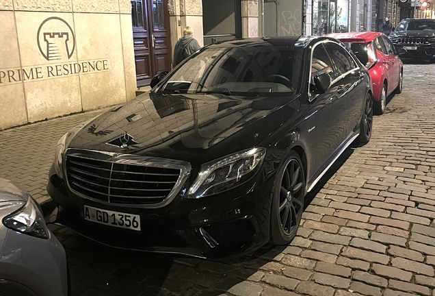 Mercedes-Benz S 63 AMG V222