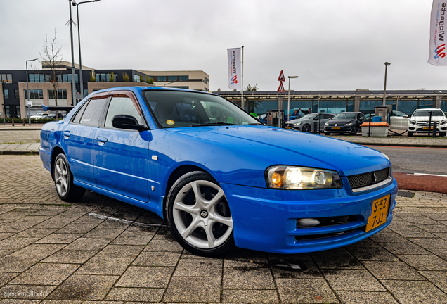 Nissan Skyline R34 Sedan