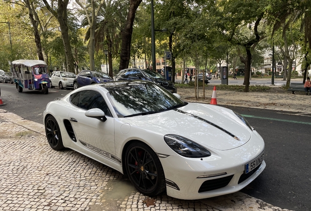 Porsche 718 Cayman S