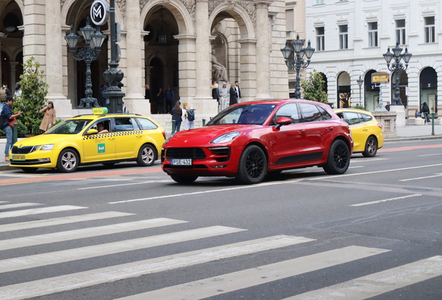 Porsche 95B Macan GTS MkI