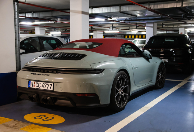 Porsche 992 Carrera 4 GTS Cabriolet MkII