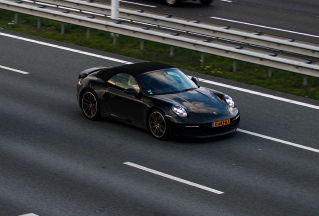 Porsche 992 Carrera 4S Cabriolet MkI